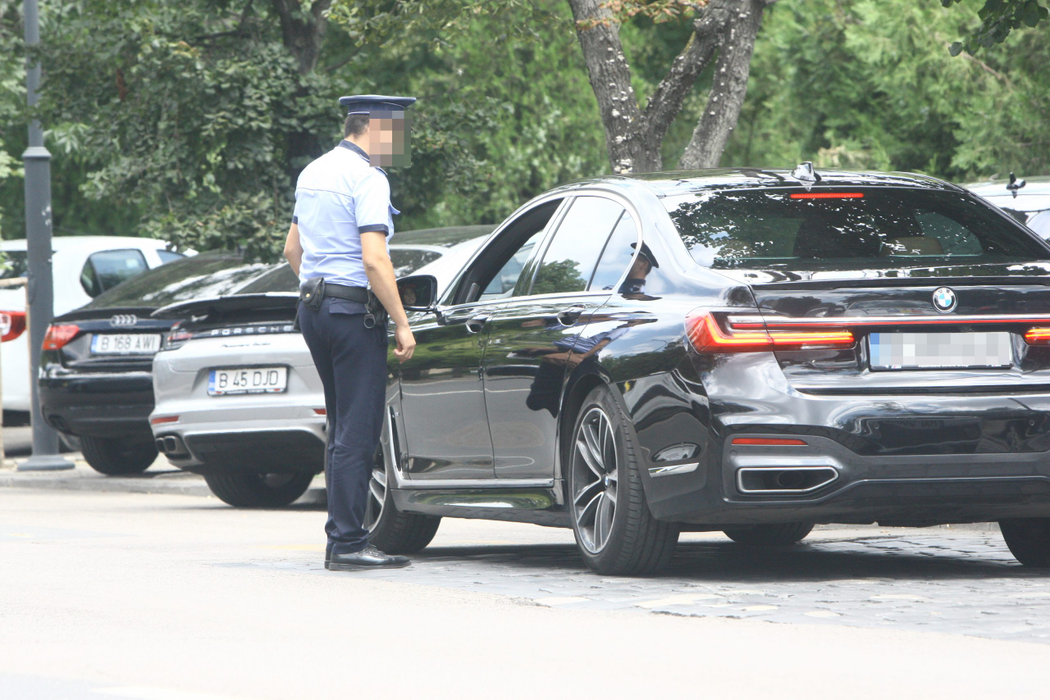 Inna, oprită de Poliție în mijlocul Bucureștiului