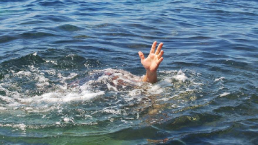 Trupul unui bărbat a fost găsit plutind pe mare, la Sulina! Anchetatorii încercă să afle identitatea victimei