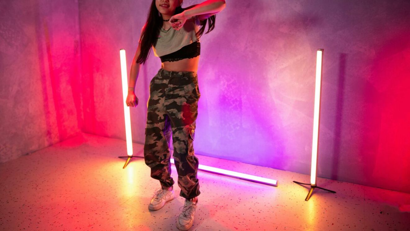 De ce „Chinamaxxing” a devenit noul trend viral al Generației Z. Fascinația pentru un stil de viață „made in China”