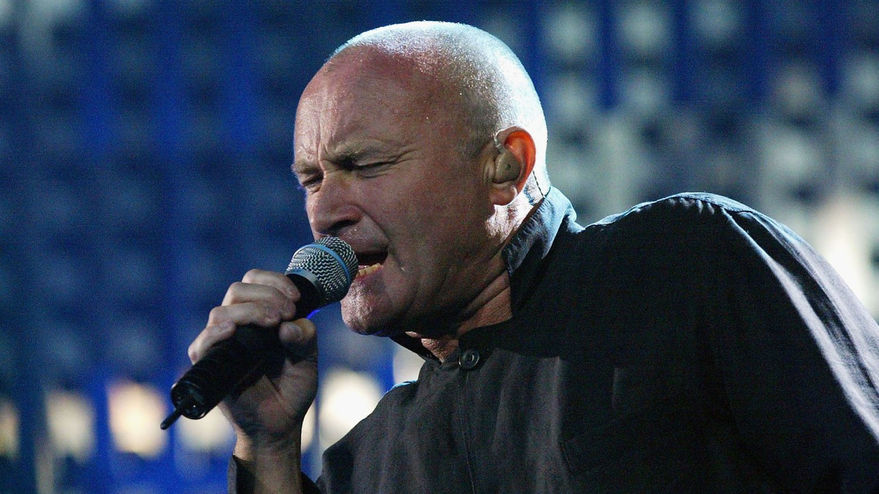 PHIL COLLINS, transportat de urgenţă la spital. Concertele au fost anulate