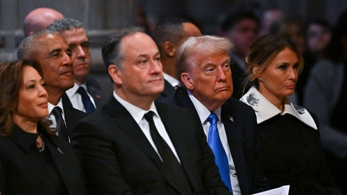 Momente bizare la funeraliile lui Jimmy Carter! Trump, Obama, Biden și Harris, implicați