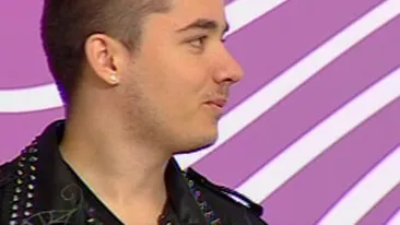 Nu l-ai mai recunoaste daca l-ai vedea pe strada! Uite cum s-a maturizat Adrian Tutu la un an si jumatate dupa ce a castigat Romanii au talent!