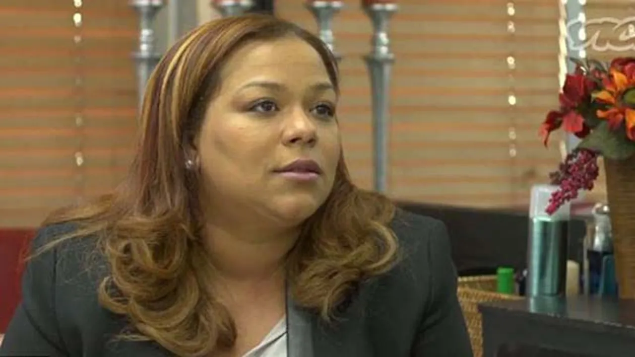 IMAGINI INFRICOSATOARE! Fundul mi-a devenit violet! Ce a patit dupa ce si-a facut injectii in posterior