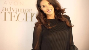 Deşi mai are puţin şi va naşte, ANTONIA a ieşit îmbrăcată AŞA pe stradă!
