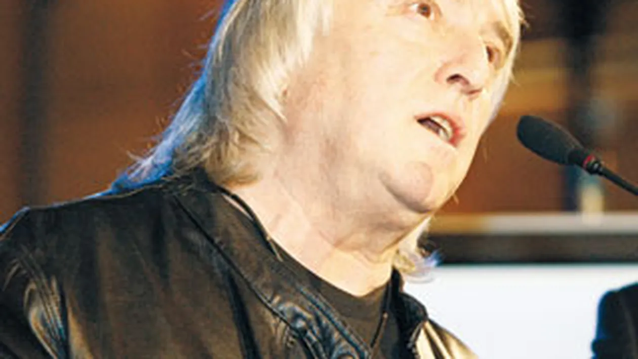 Titus Andrei, mesaj catre Alexandra Harra, pe care o considera fiica lui! Buna copile, ce faci? Esti bine? Mi-e dor de tine