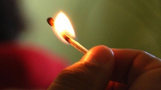 Incendiu la Arhivele Nationale! Focul arde mocnit!