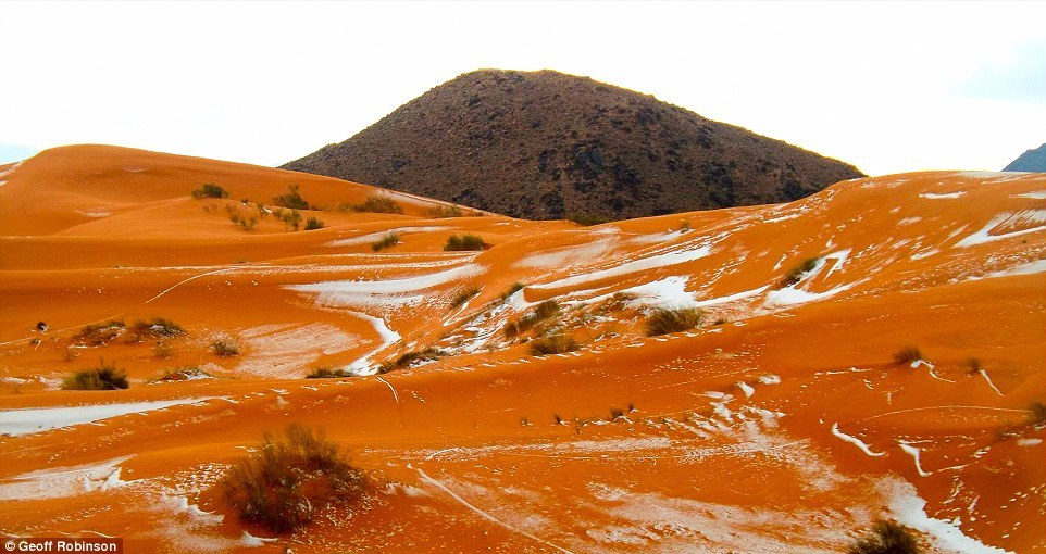 A nins în Sahara! Imagini spectaculoase care te lasă fără cuvinte