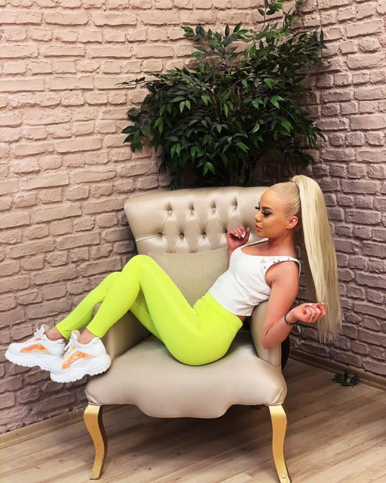 Bernadette, de la “Puterea dragostei”, goală pușcă! Imaginea a fost făcută publică