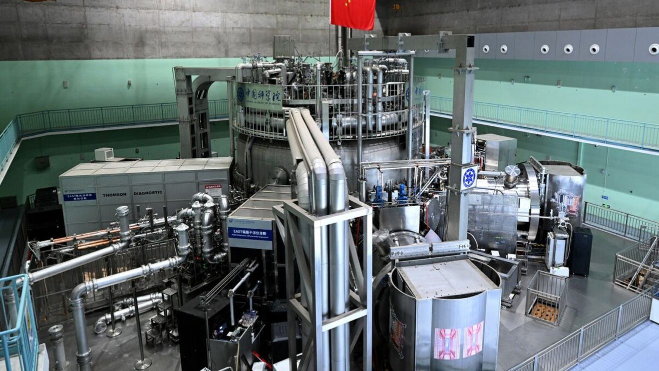 Reactorul „Soarele artificial” al Chinei a doborât recordul de fuziune nucleară. Este un pas important în istorie