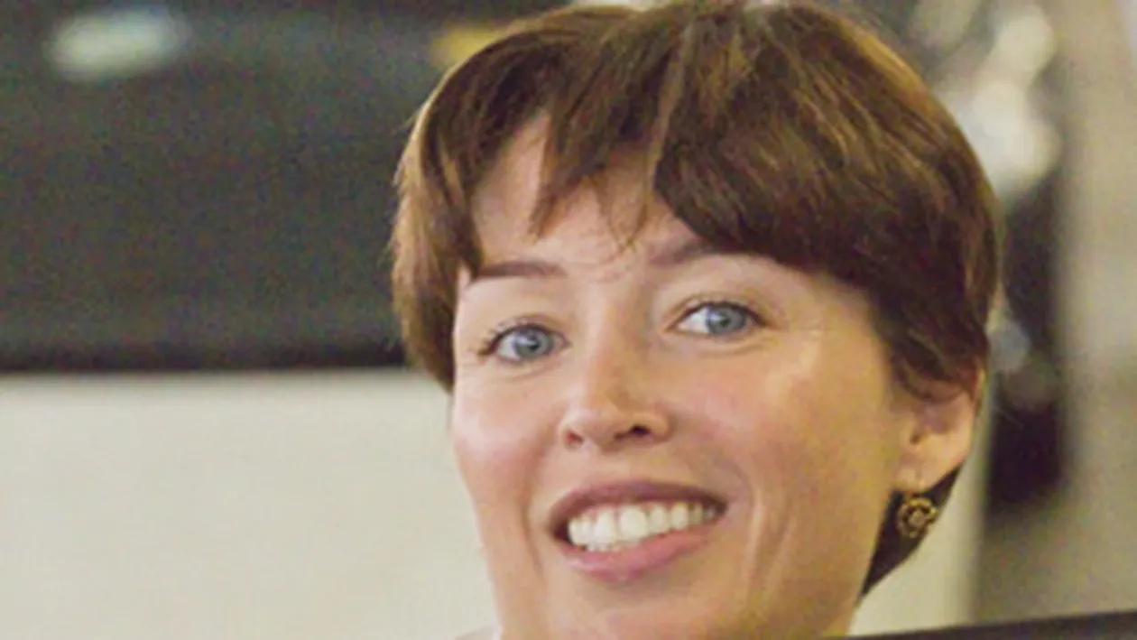 Machiajul fie binecuvantat! Vedeta de nerecunoscut cand nu se fardeaza! Vezi imaginea care te va lasa cu gura cascata