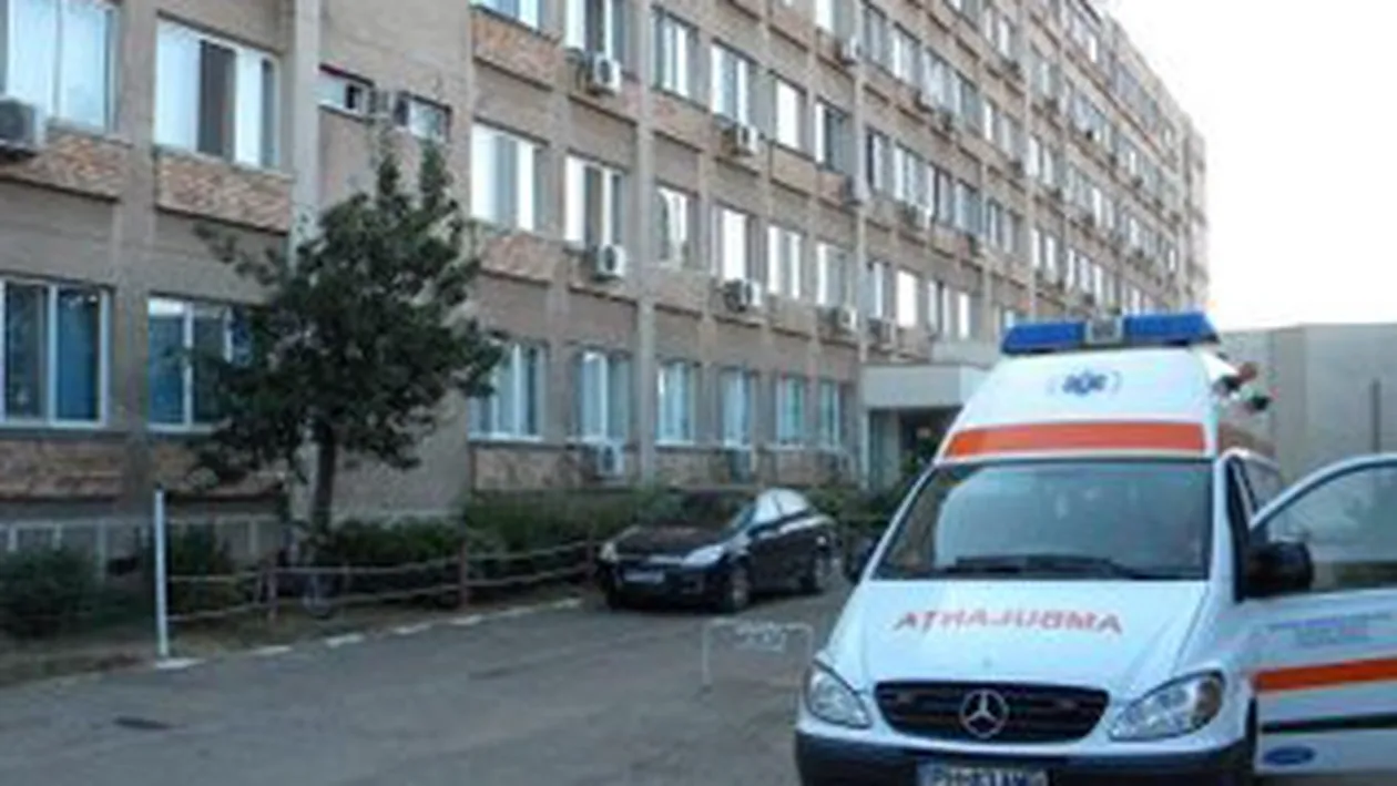 Barbat gasit spanzurat in podul Spitalului Judetean de Urgenta din Ploiesti