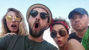 Dani Oţil şi Liviu Vârciu au atacat în bandă la mare, dar n-au "prins" nimic ”Gemenii combinatori” şi-au pierdut talentul!