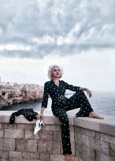 Ana Morodan şi-a schimbat look-ul. Cu cine seamănă acum „contesa digitală”
