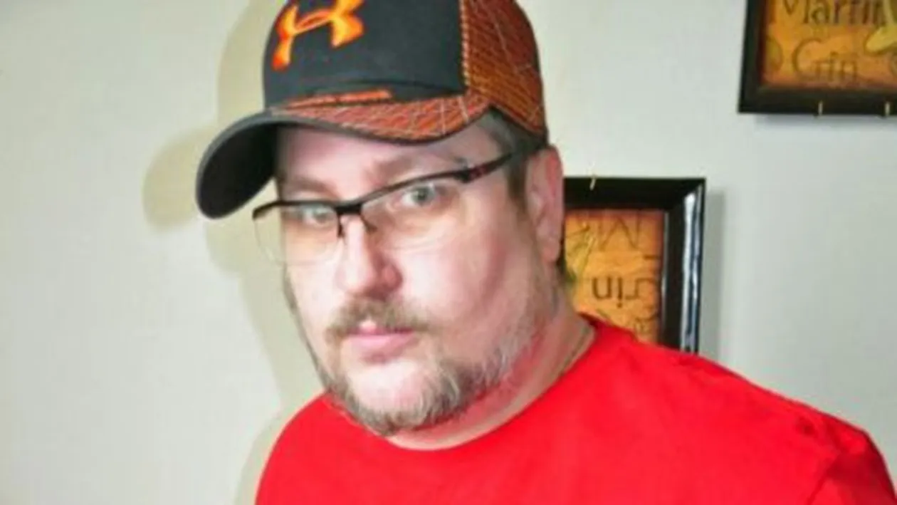 S-a trezit din comă si a rămas socat când a văzut ce i-a crescut pe burtă! Medicii nu stiu ce să-i mai facă