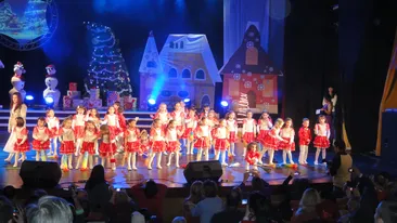 Povestile senzationale ale copiilor crescuti sa ajunga vedete! Micutul Aris: Va sperie ca sunt mic? Ma fac eu mare, ajung bunic!