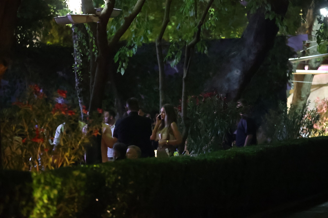 Bianca Drăgușanu și Gabi Bădălău au ieșit la restaurant, în Herăstrău (Foto: CANCAN.RO)