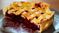 Rețetă de tartă cu vișine. Modul de preparare e ușor și rapid