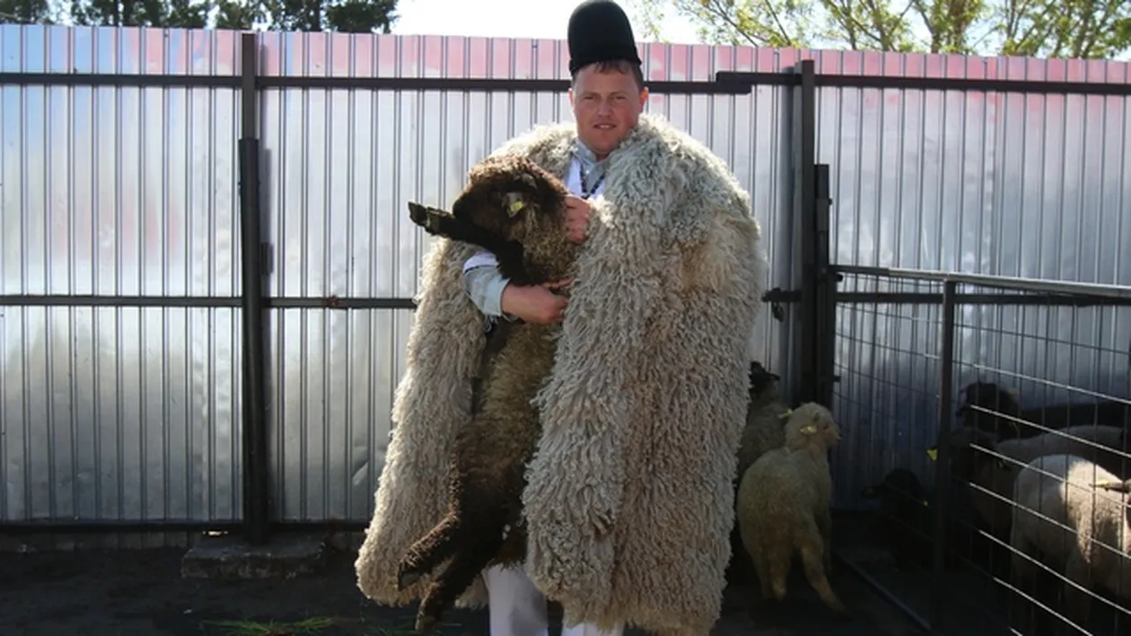 Ghita Ciobanul are planuri mari pentru primul sau fiu! “Ii fac mitoasa, dar sa mai creasca un pic!”