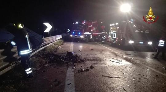 Români răniţi pe o autostrada din Italia. Trei sunt în stare gravă