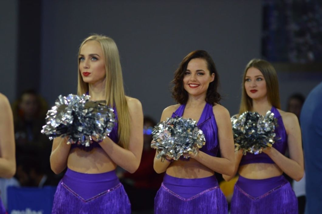 Majoretele din Lituania au devenit celebre în toată lumea
FOTO:  tmz.com