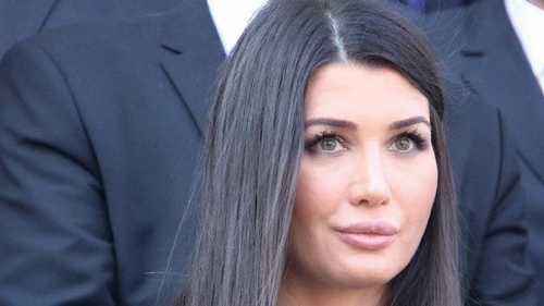 Elena Basescu isi boteaza, sambata, fiica! Cine va fi nasul Sofiei Anais! Este vorba despre un cunoscut politician