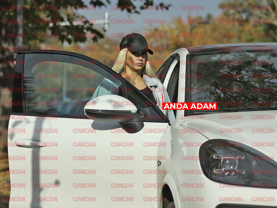 Anda a ieșit în oraș cu soțul / (Sursa: CANCAN.RO)