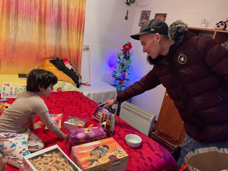 Povestea familiei care așteaptă… o sobă de la ”Moș Crăciun”