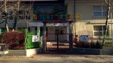 O educatoare din București jignește copiii și vrea să-și achite chiria pe banii părinților