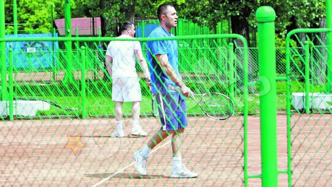 Au turbat pe terenul de tenis