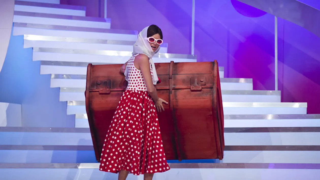 CANCAN.ro te provoaca! Sylvia a fost in spatele mastii! Ea i-a dat viata Cleopatrei Stratan!