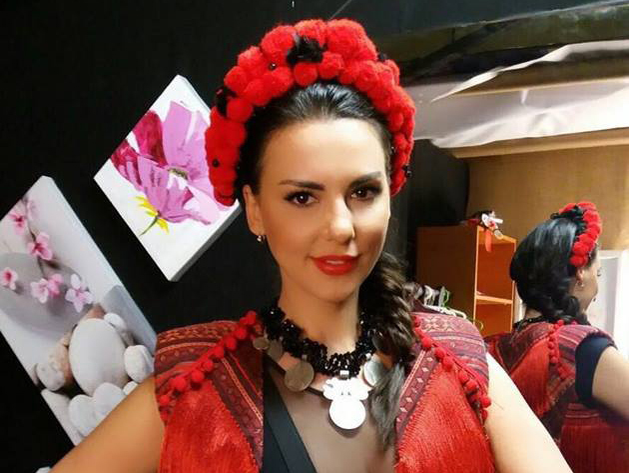 LAVINIA PÎRVA şi-a schimbat radical look-ul! Fanii s-au mirat când au văzut-o creaţă şi roşcată