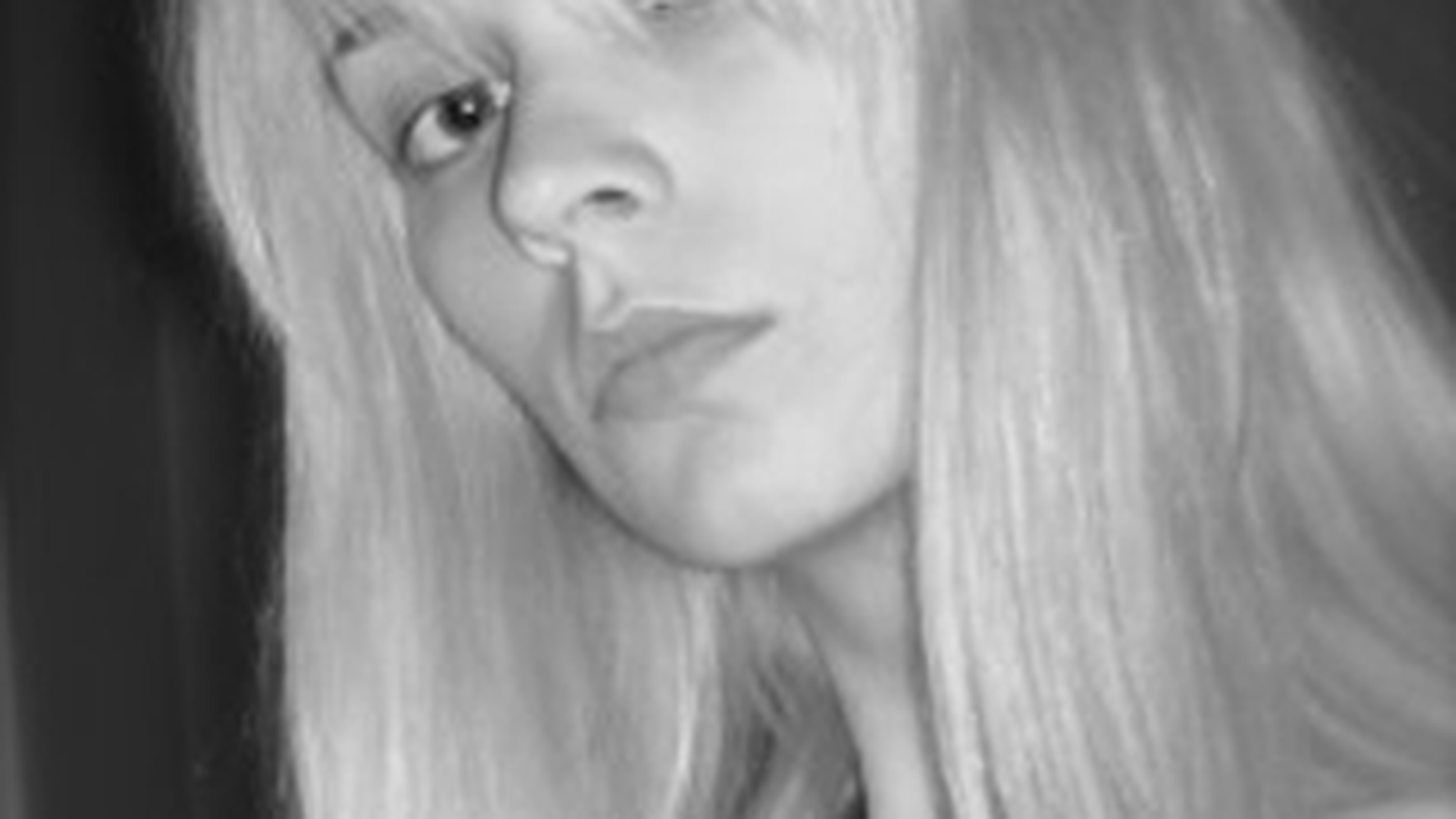 Oare ce a patit Diana Dumitrescu? "Am senzatia, clipa de clipa, ca cineva incearca sa ma injunghie pe la spate! Nu mai am puterea sa zambesc"