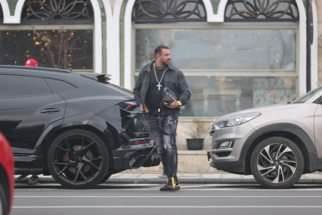 Alex Bodi a purtat un ceas de 190.000 de euro la întâlnirea de la Mandaloun (Foto: CANCAN.RO)