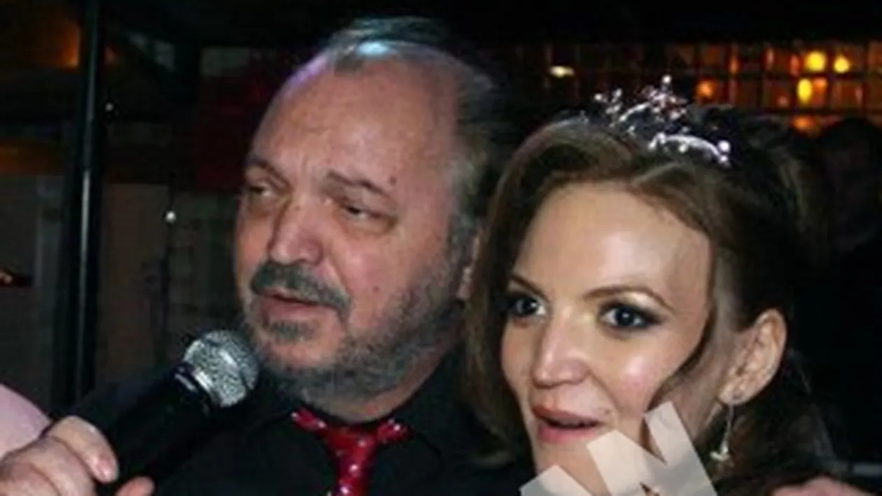 VIDEO Victor Socaciu si-a emotionat fiica la nunta, atunci cand a luat microfonul si i-a cantat! Vezi ce melodie a ales artistul pentru cea mai frumoasa zi din viata Alessiei!