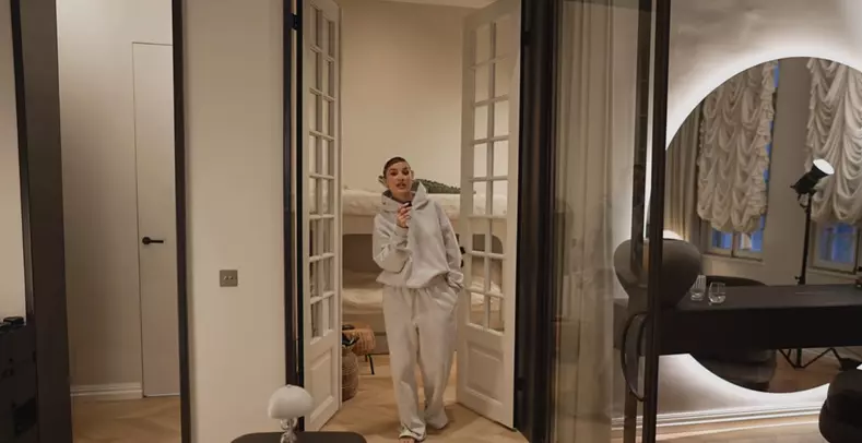 Cum arată casa ca din reviste a Alinei Ceușan? A fost decorată de un om de încredere