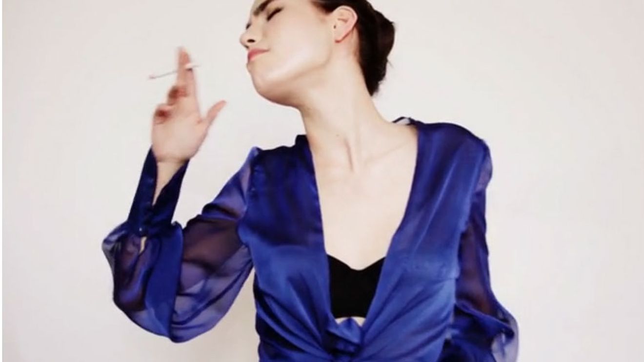 Maria e deja vedeta si a facut striptease pentru un clip publicitar! Uite pe ce a pus mana fostul iubit al Innei, Lucian!