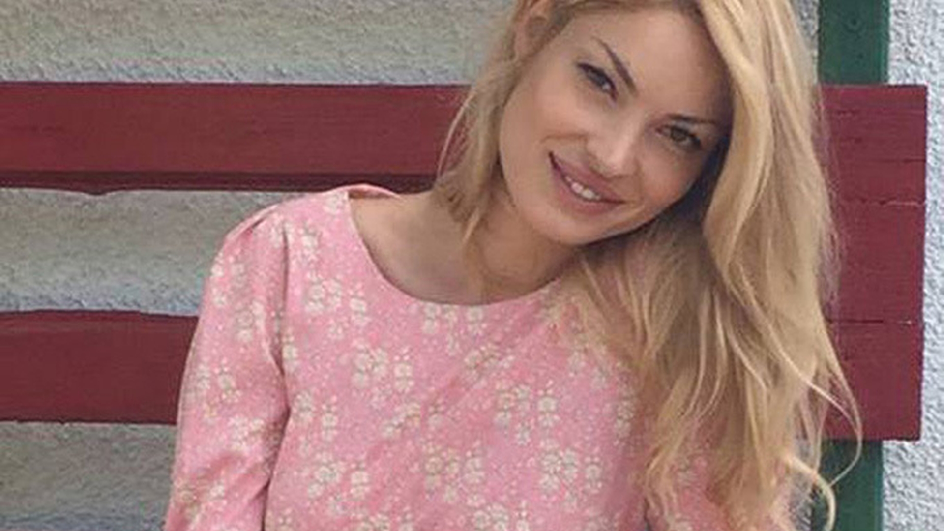 Ce se întâmplă în aceste momente cu VALENTINA PELINEL, după ce a avut probleme în timpul naşterii!
