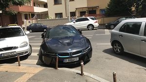 După show-ul din LOFT, juniorul Murfatlar şi-a încordat muşchii din nou. ”Prinţişorul vinului” şi-a făcut fenta în Floreasca! Imagini exclusive…