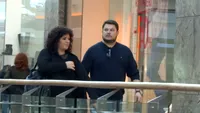 Primele imagini de paparazzii cu sotia lui Bobonete si cu fetita lor! Cum arata nevasta actorului dupa ce a nascut!