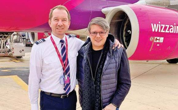 Mihai Sturzu s-a lăsat de muzică, apoi și de politică și s-a făcut pilot! Câți bani câștigă lunar