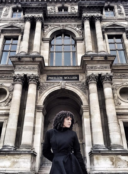 Carmen, răsfăţată ca o prinţesă de noul iubit! Imagini de colecţie din vacanţa la Paris a fiicei lui Adrian Minune cu Bogdan Daragiu