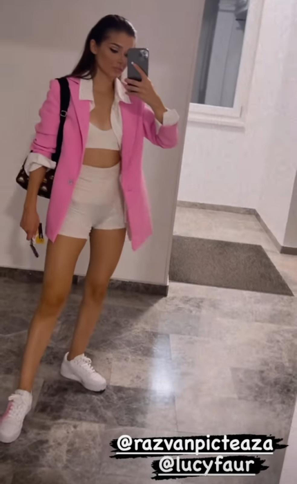 Cu ce bărbat celebru a fost Theo Rose la ziua lui Jo? Nu, nu e Anghel Damian. Imagini fabuloase de la petrecerea blondinei, care s-a despărţit de Juno