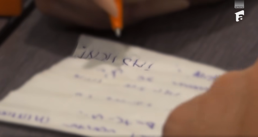 Ella a uitat că e logodită! I-a propus lui Teo să meargă în casă, dar ispita a refuzat-o. Ce i-a scris pe bilețel