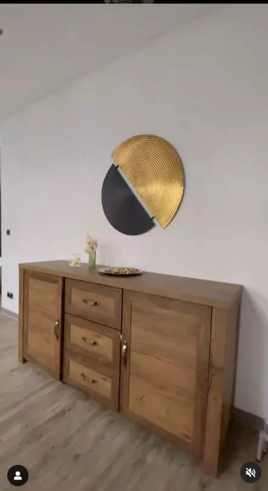 Cum arată casa de vacanță din Poiana Brașov a lui Liviu Vârciu. Artistul a apelat la o firmă de design interior