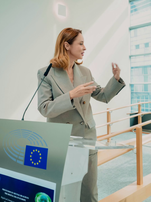 Andreea Marin, la Parlamentul European. Foto: Facebook