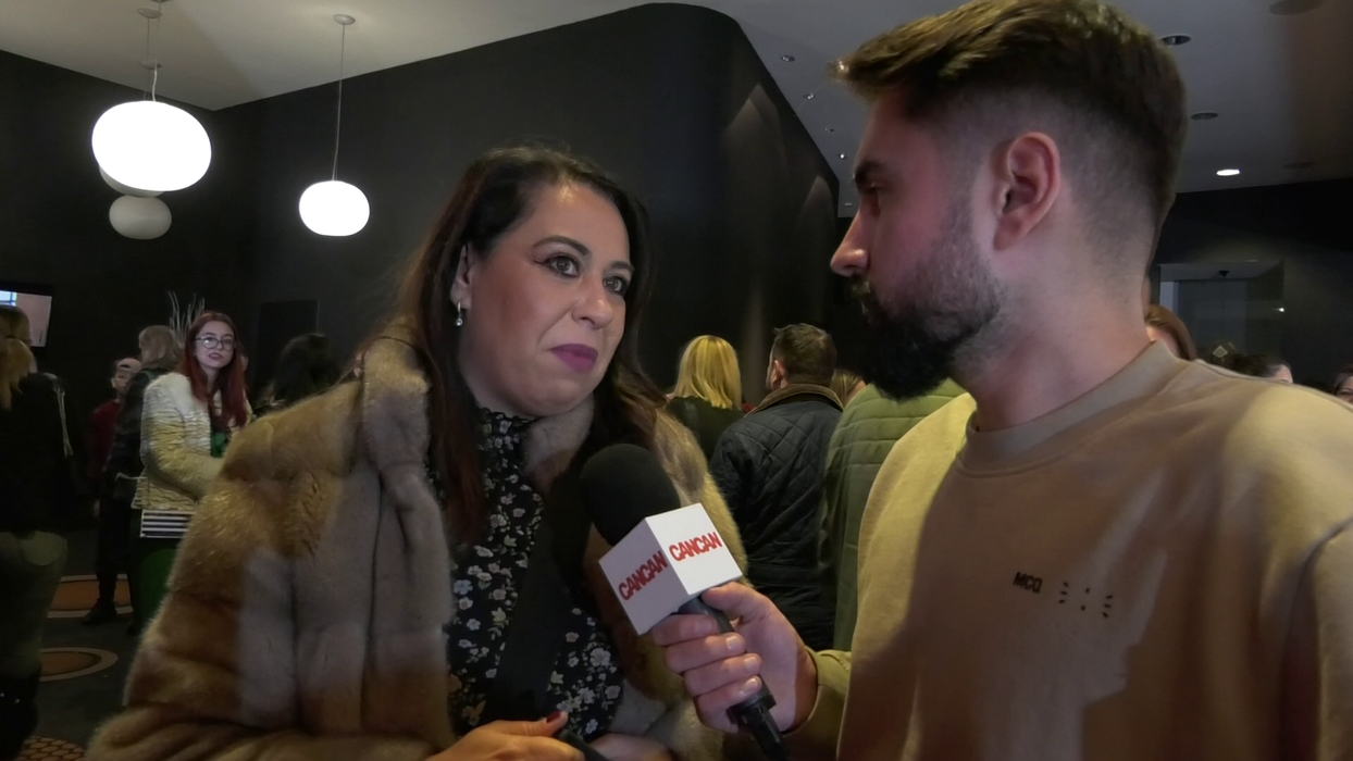 Oana Roman: "Mama a băut o cafea, am stat de vorbă acolo, a fost super frumos. Iar în ziua de Crăciun evident că vom fi cu ea la masă!" (Foto: captură video)