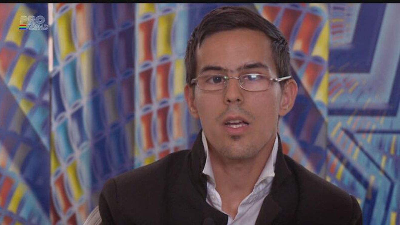 Moment inedit la "Românii au talent"! "Ştefan Bănică Jr. de Oradea" a luat-o pe Andra de la masa juraţilor...la dans!