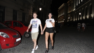 Alex Maxim si Cristina Roventa sunt din ce in ce mai indragostiti. Vezi cum se comporta cei doi in public si cat sunt de romantici