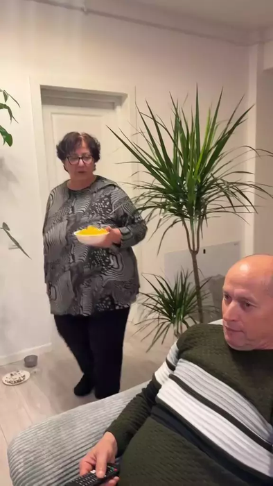 Gluma cu clementinele i-a viralizat pe Gicu și Adriana pe TikTok. Ce meserii practică? „Lumea spune că suntem pensionari”