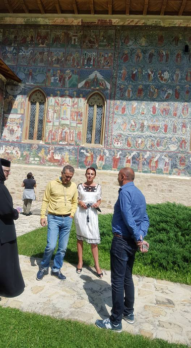 GIGI BECALI s-a retras la mănăstire alături de LUŢU! Iată cum a apărut finanţatorul Stelei